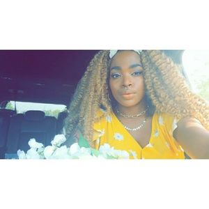 Meet your Posher, Andrea